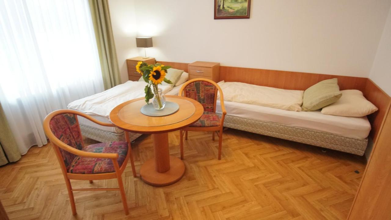 Vila Nejdek - Erzgebirge Aparthotel Exterior foto